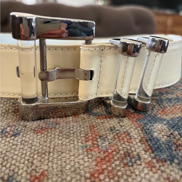 Escada Leather Belt - Picture 2 of 10